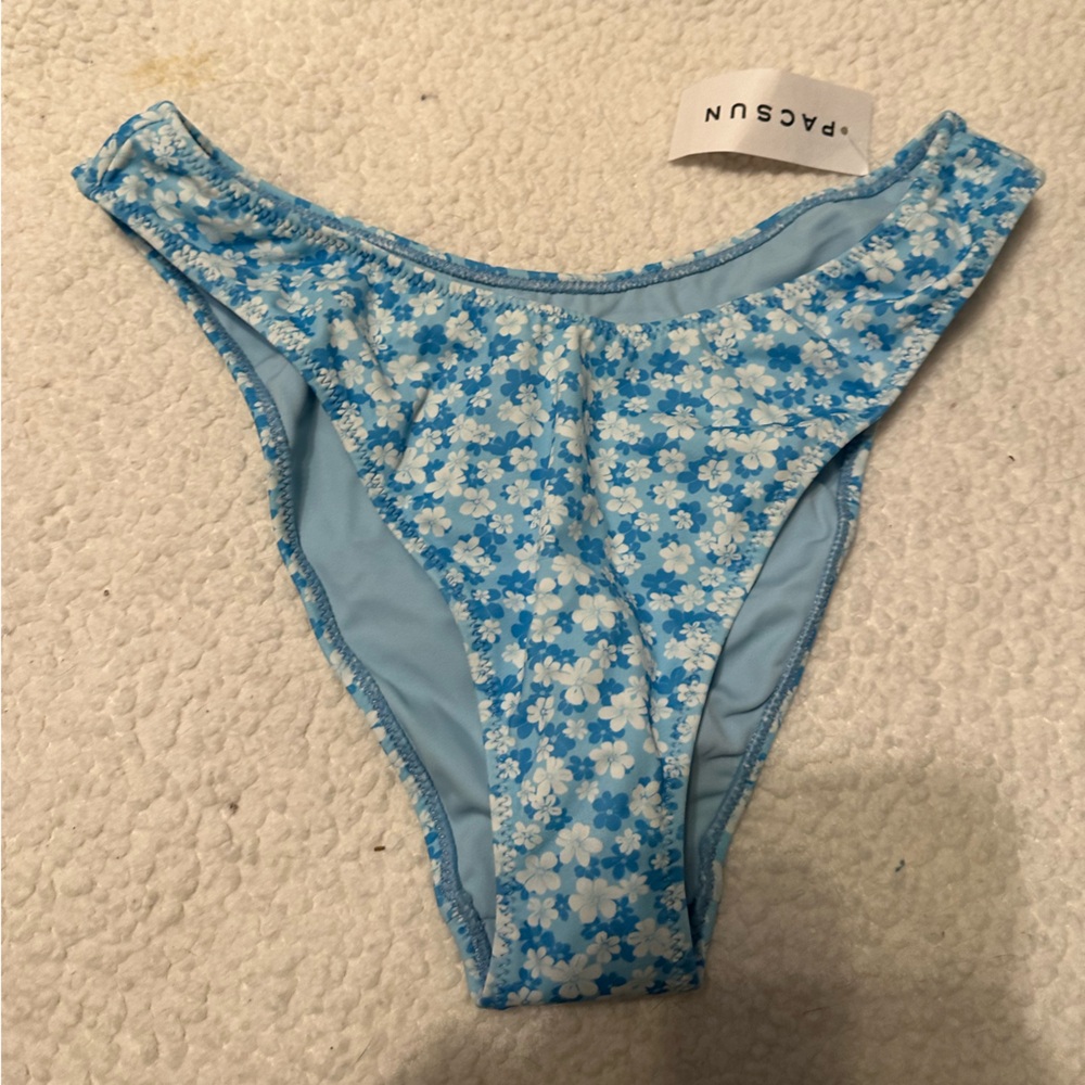 Swimsuit ready for vacation- deal on bundle of new never worn Pacsun swimsuits!